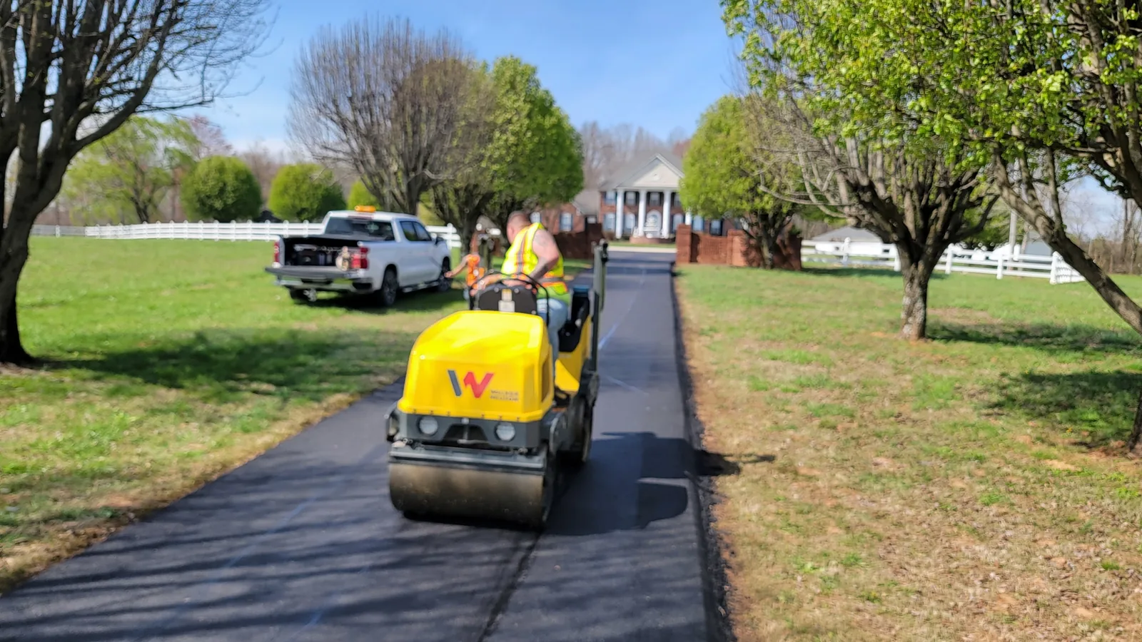 Asphalt paving contractor in Franklin, TN