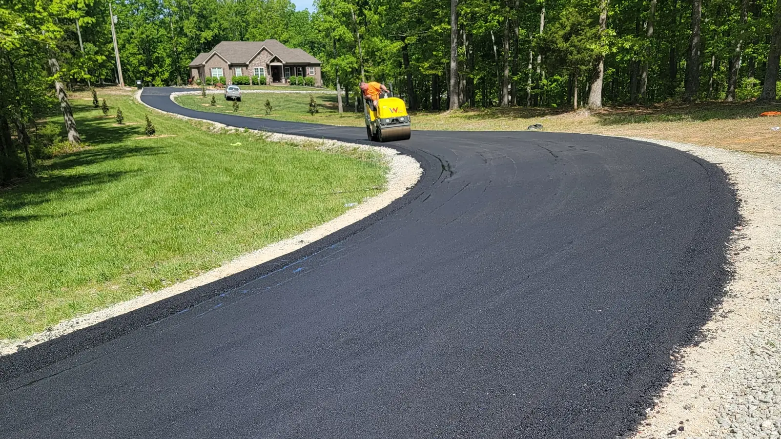 Asphalt paving contractor in Mount Juliet, TN